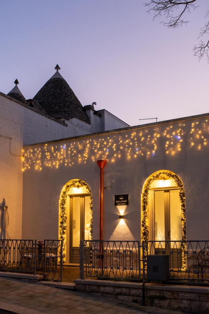 Dea Luxury Casa Vacanze- Zona Chiesa A Trullo - Альберобелло Екстер'єр фото