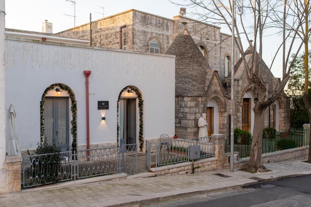 Dea Luxury Casa Vacanze- Zona Chiesa A Trullo - Альберобелло Екстер'єр фото